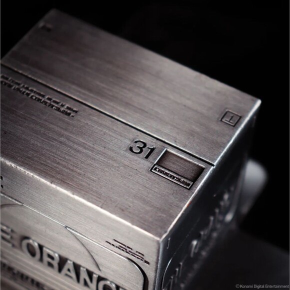 Metal Gear Solid 2 Cardboard Box The Orange Metal Box Limited Edition - Picture 5 of 6